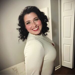 Meet your Posher, Karalyn